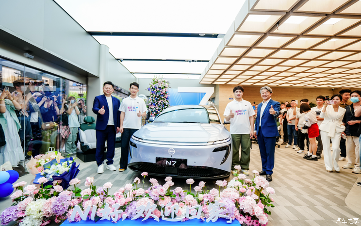 售价11.99万元起 上市18天大定突破1万台 日产N7正式开启交付