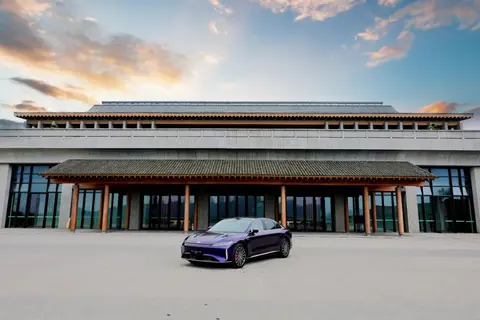 智己LS9、五菱星光730、2026款宝马7系 | 一周新车